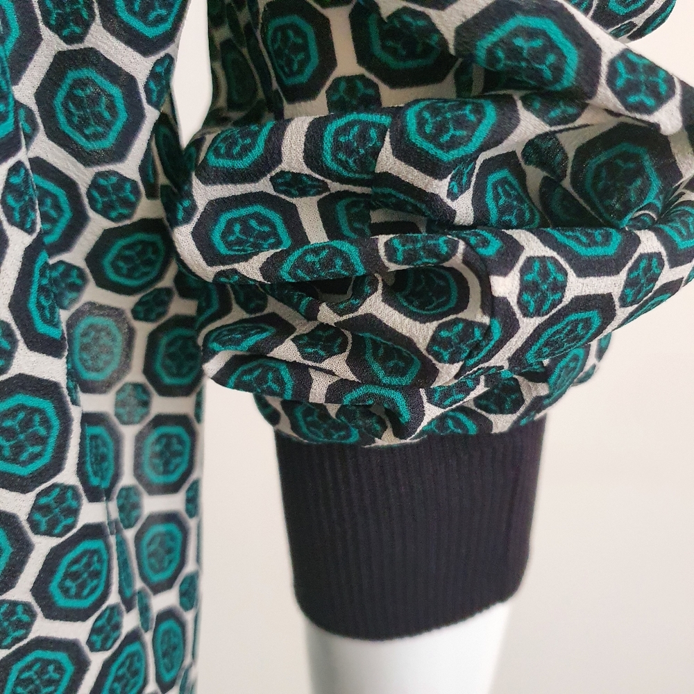 CUE Size 10 Long Sleeve Teal Print Oversized Lightweight High Low Top - Picture 6 of 11